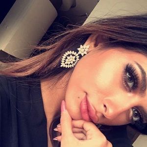 Meet your Posher, Dalal